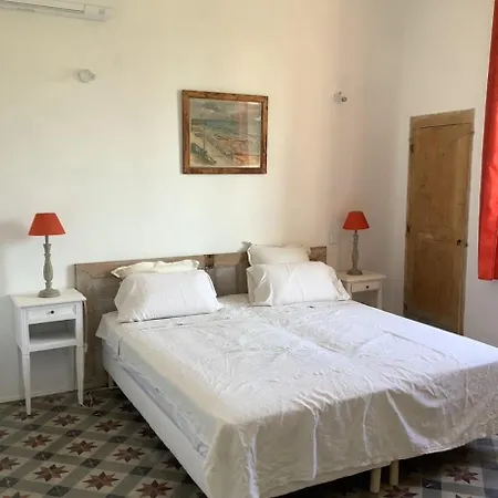 L'ostal De Terralha Avec Piscine Au Centre Du Village Casa vacanze Montfrin