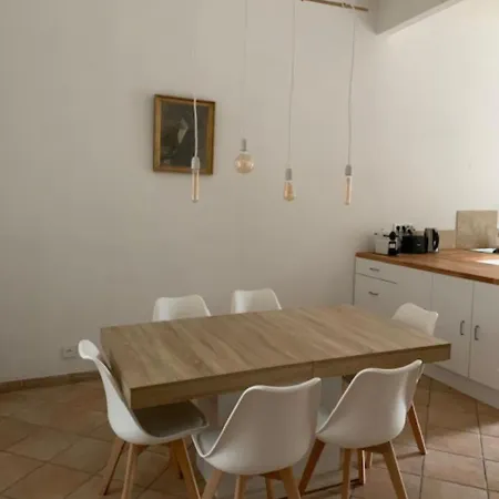 Casa vacanze L'ostal De Terralha Avec Piscine Au Centre Du Village Montfrin