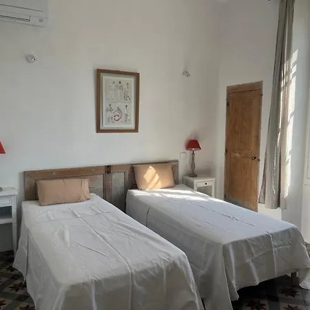 L'ostal De Terralha Avec Piscine Au Centre Du Village Casa vacanze Montfrin