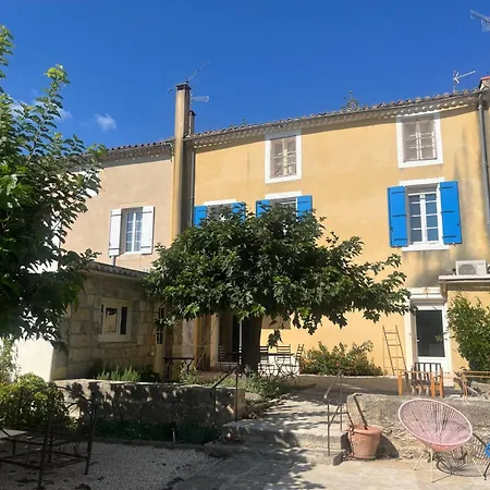 Ferienhaus L'ostal De Terralha Avec Piscine Au Centre Du Village Montfrin