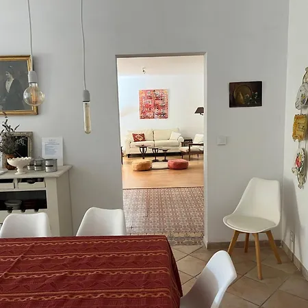 Casa de Férias L'ostal De Terralha Avec Piscine Au Centre Du Village