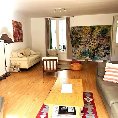 L'ostal De Terralha Avec Piscine Au Centre Du Village Montfrin