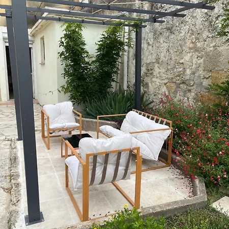 L'ostal De Terralha Avec Piscine Au Centre Du Village Casa de Férias *