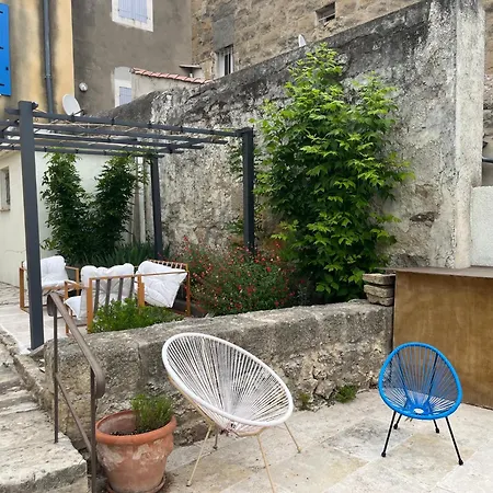 Casa vacanze L'ostal De Terralha Avec Piscine Au Centre Du Village Montfrin
