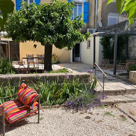 L'ostal De Terralha Avec Piscine Au Centre Du Village Casa vacanze Montfrin